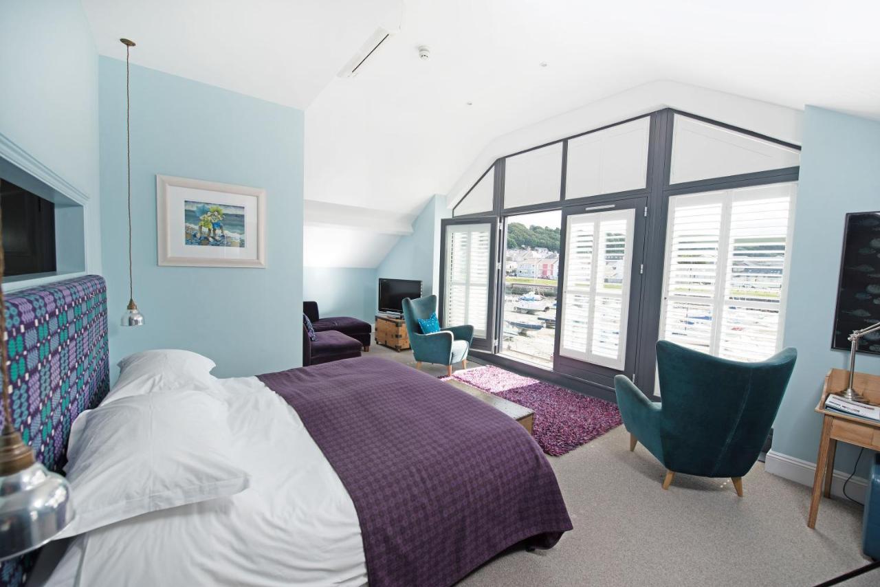 Harbourmaster Hotel Aberaeron